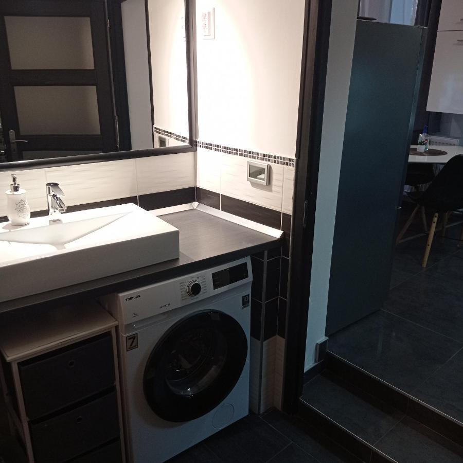 Downtown Deluxe Apartment Eger Esterno foto