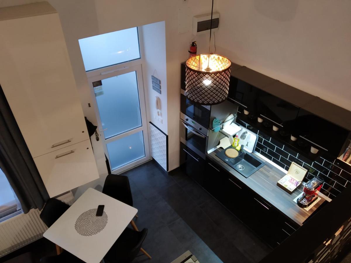 Downtown Deluxe Apartment Eger Esterno foto
